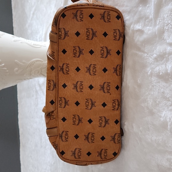 MCM BAG - Picture 5 of 14